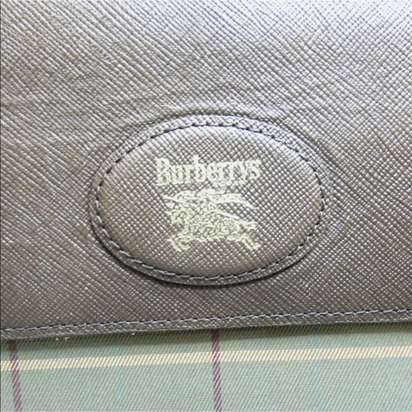 AUTH Vintage Burberry Clutch - Picture 5 of 6